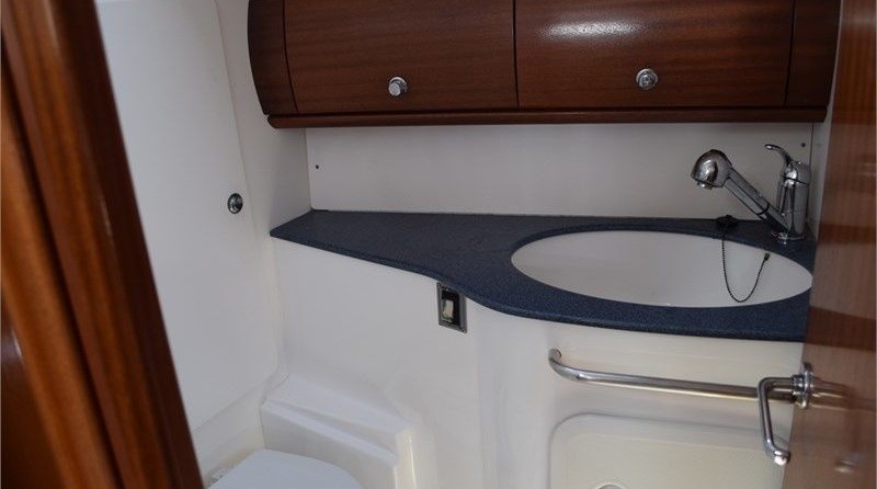 Bavaria 44