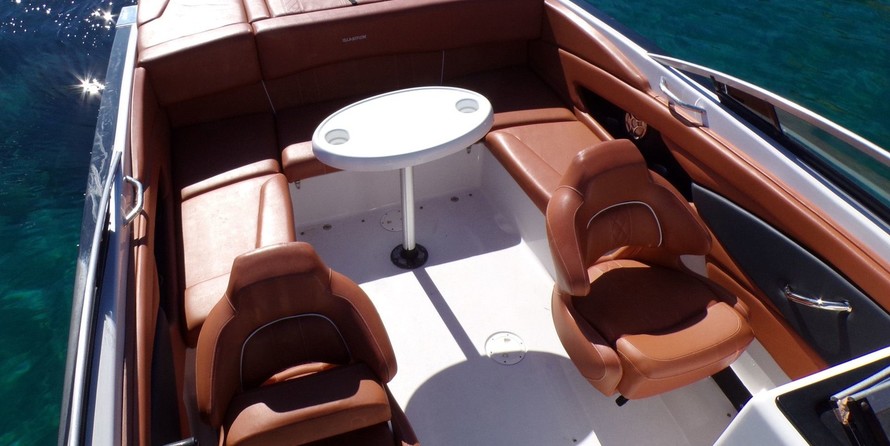 Glastron GT 245