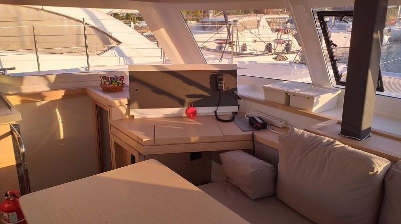 Fountaine Pajot Lucia 40