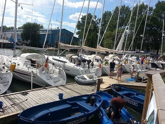 Bavaria CRUISER 34