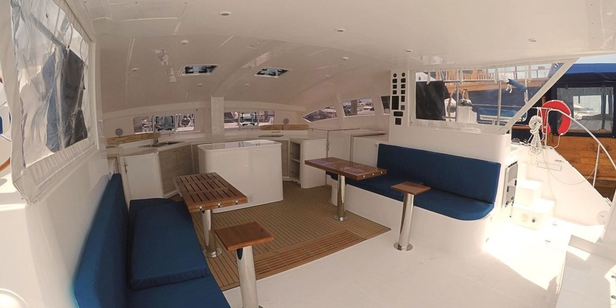 Island Spirit 410