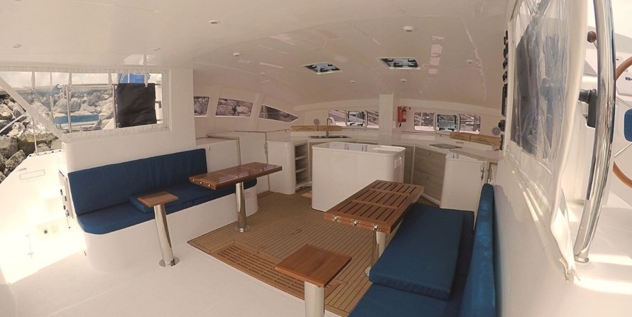 Island Spirit 410