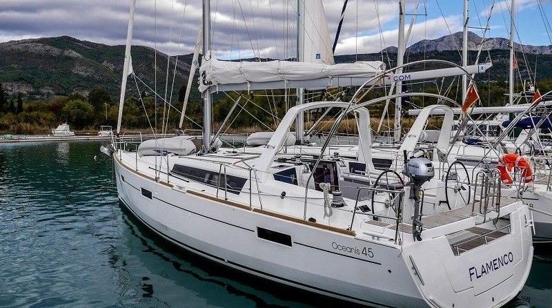 Beneteau Oceanis 45