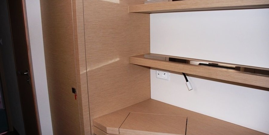 Fountaine Pajot Lucia 40