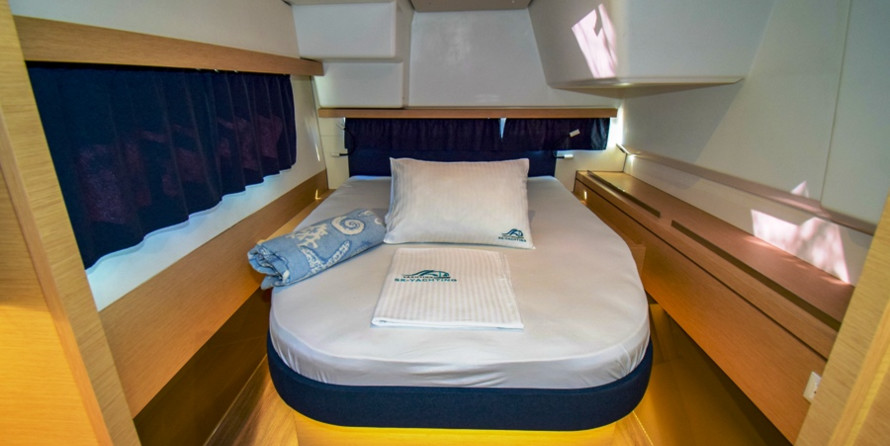 Fountaine Pajot Lucia 40
