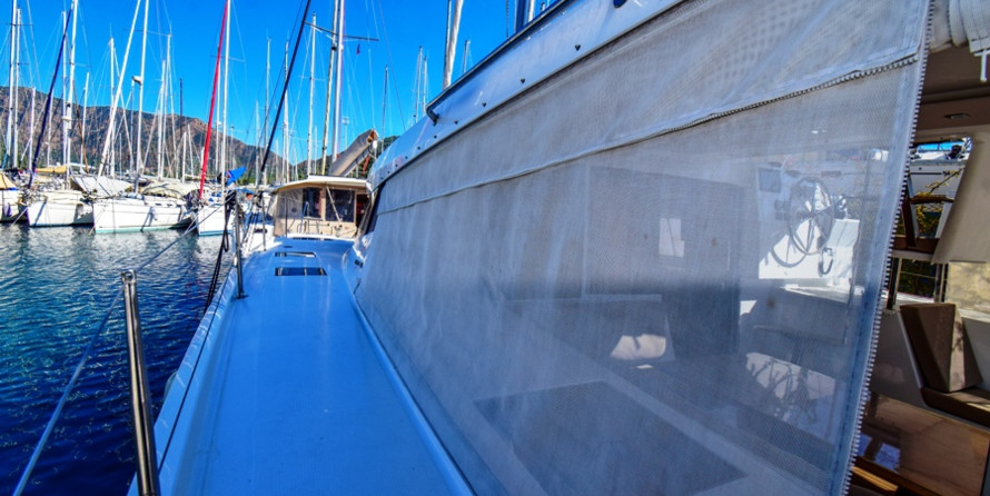 Fountaine Pajot Lucia 40