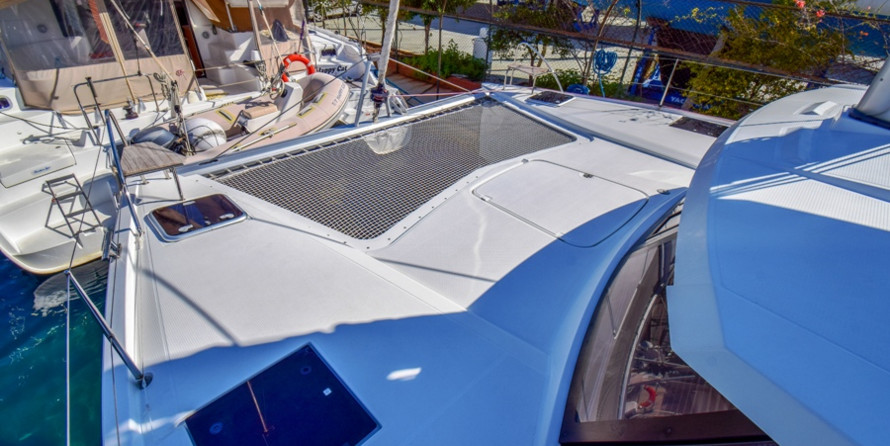 Fountaine Pajot Lucia 40