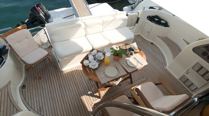 Azimut 58