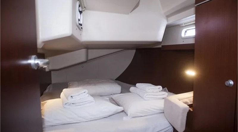 Hanse 415