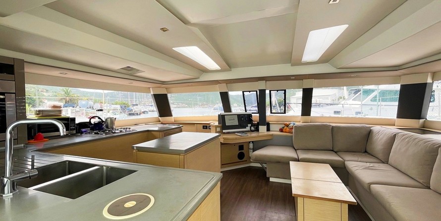 Fountaine Pajot Saba 50