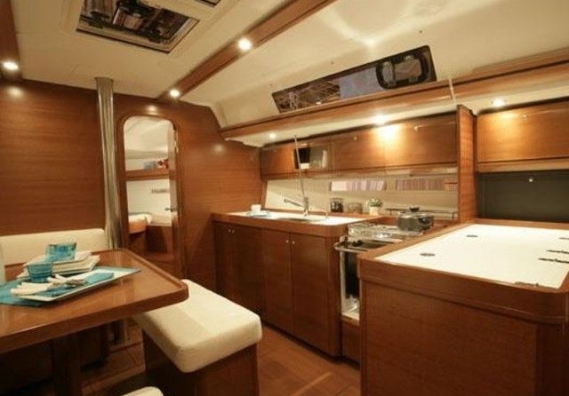 Dufour 405