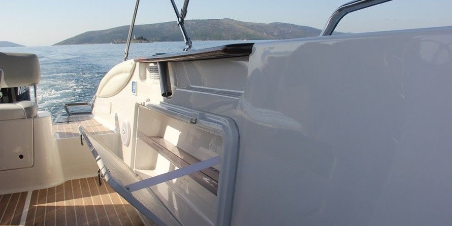 Quicksilver 600 Commander