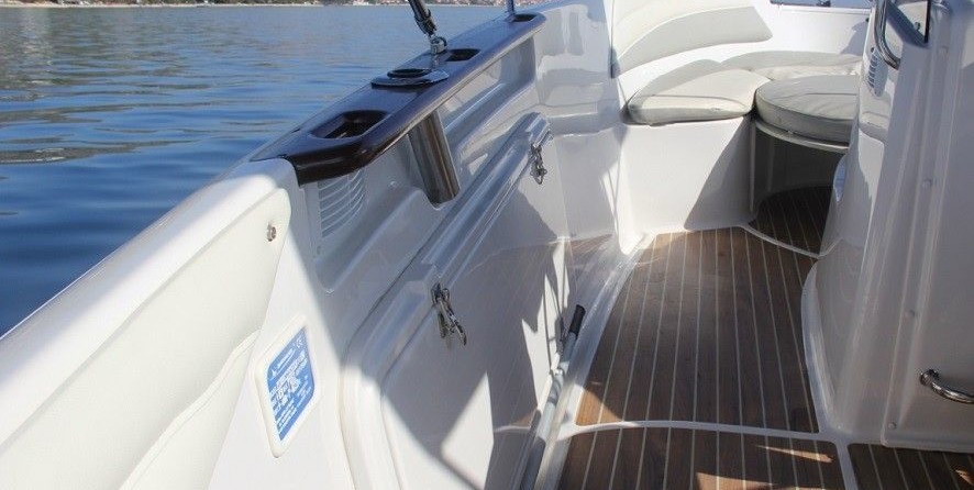 Quicksilver 600 Commander