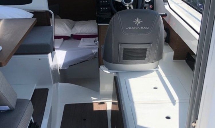 Jeanneau Merry Fisher 795