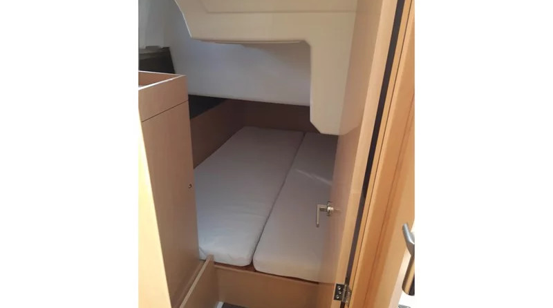 Beneteau Oceanis 35.1