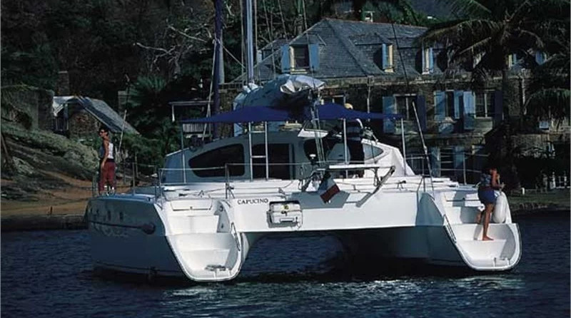 Fountaine pajot belize 43