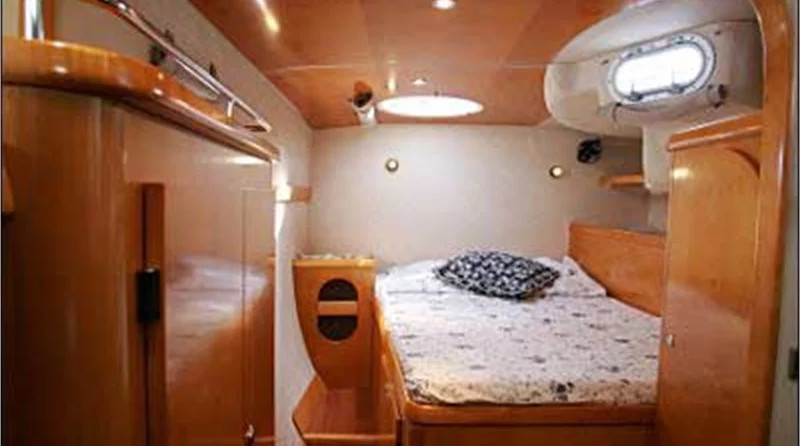 Fountaine pajot belize 43