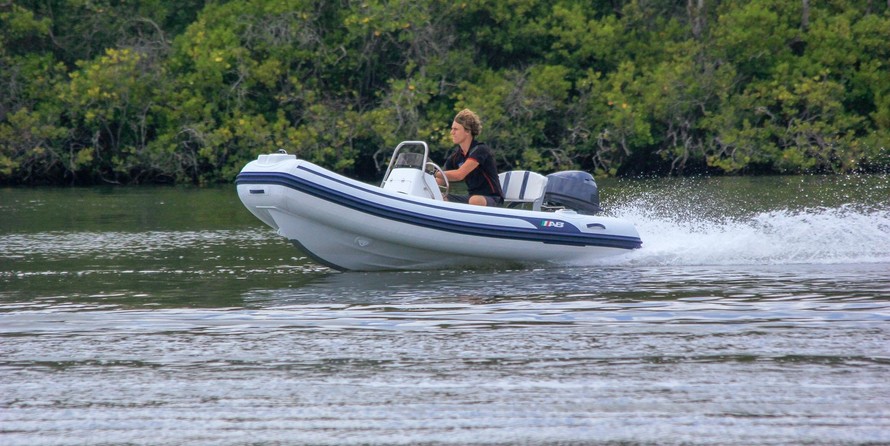 Ab inflatables nautilus 12 dlx rib