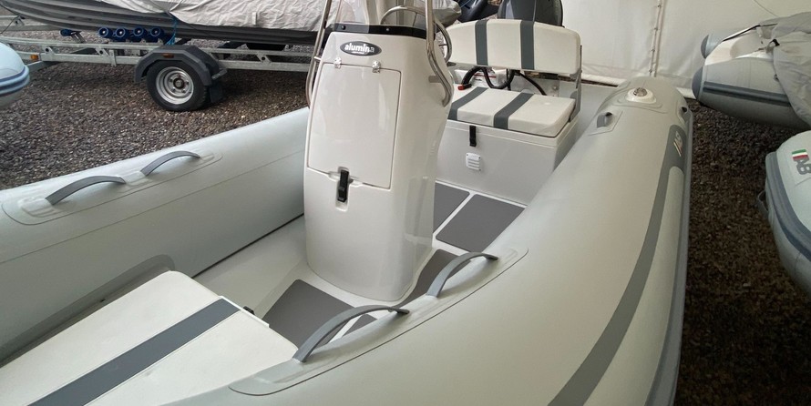 Ab inflatables nautilus 12 dlx rib