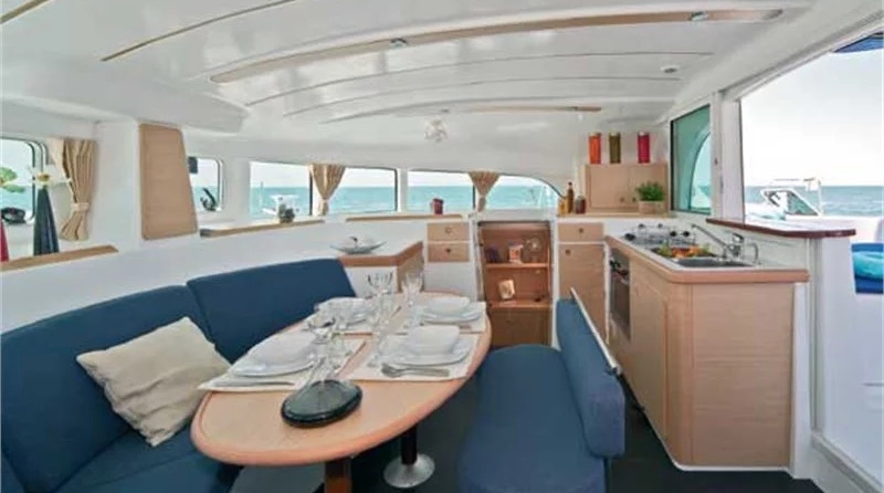Lagoon 380 S2