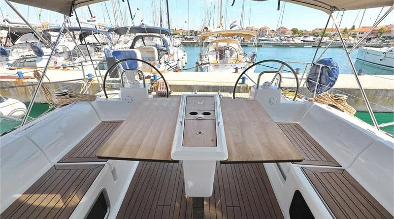 Dufour 460 Grand Large (5cab)
