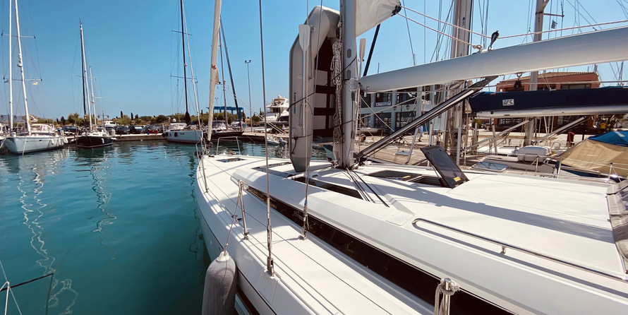 Beneteau Oceanis 51.1