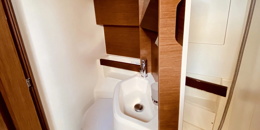 Beneteau Oceanis 51.1