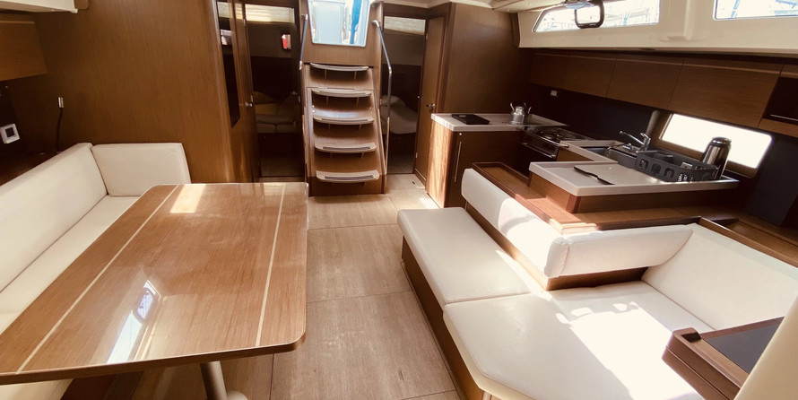 Beneteau Oceanis 51.1