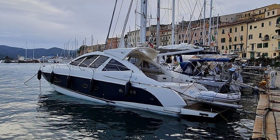 Atlantis 54