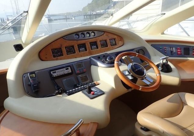 Azimut 55