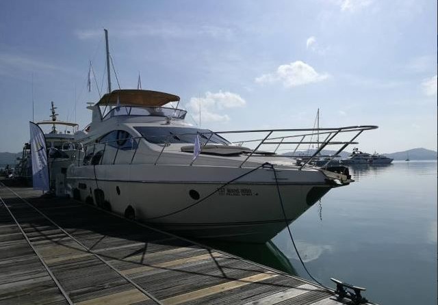 Azimut 55