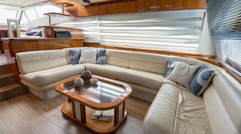 Ferretti 68