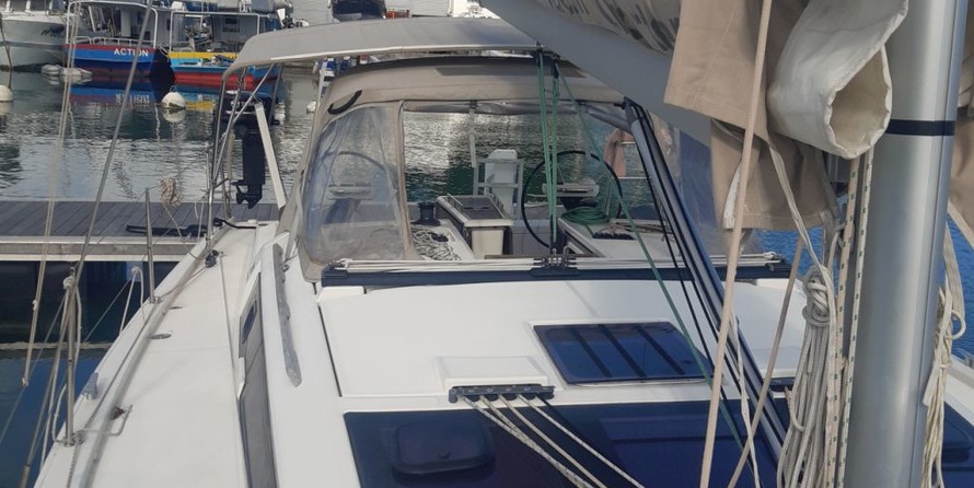Dufour 390 GL