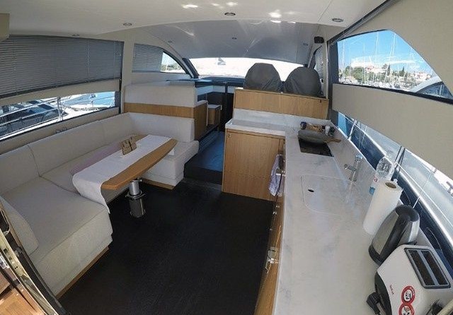 Fairline 50 Squadron