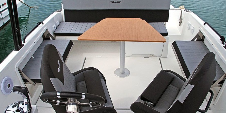 Beneteau Flyer Sundeck 8