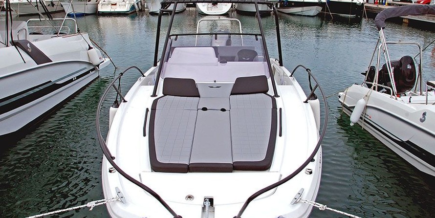 Beneteau Flyer Sundeck 8
