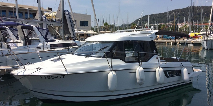 Jeanneau Merry Fisher 795