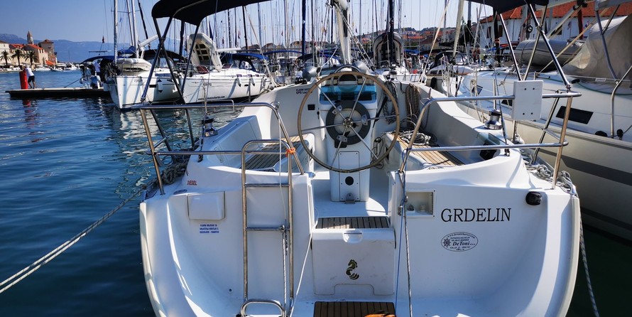 Beneteau Oceanis Clipper 331
