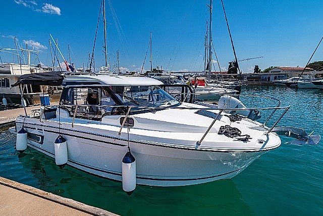 Jeanneau Merry Fisher 795