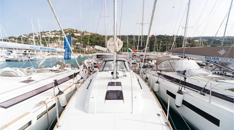 Beneteau Oceanis 38.1