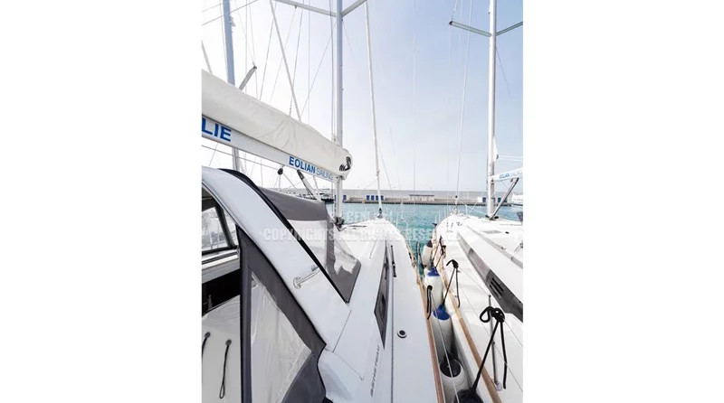 Beneteau Oceanis 38.1