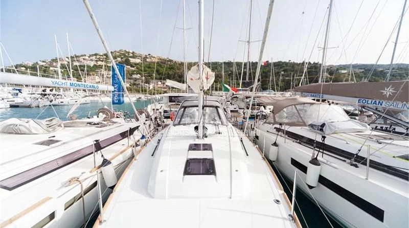Beneteau Oceanis 38.1