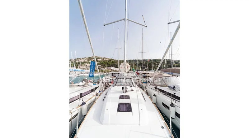 Beneteau Oceanis 38.1