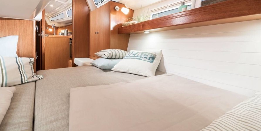 Bavaria CRUISER 34