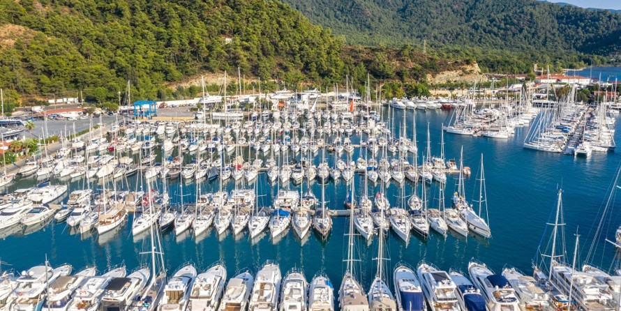 Fountaine Pajot Lipari 41