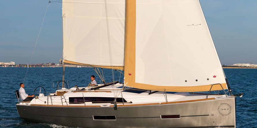 Dufour 382