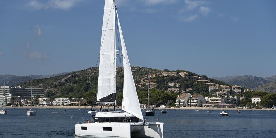 Lagoon 40