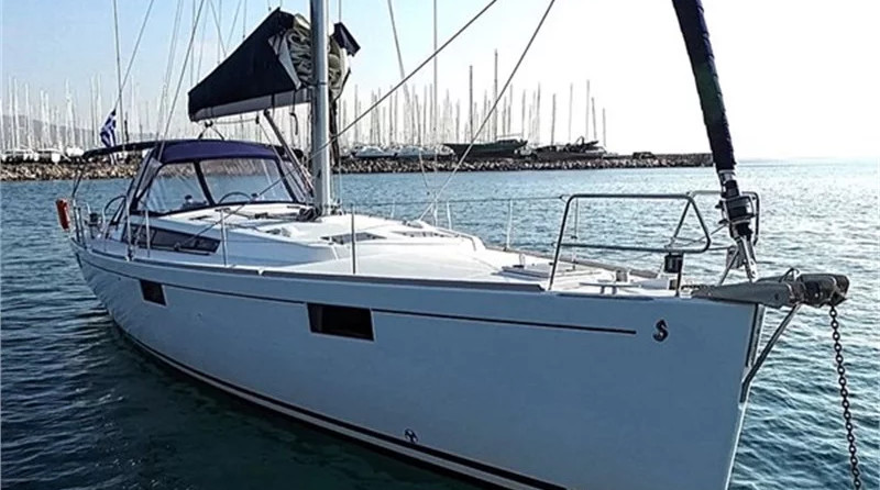 Oceanis 48 (5Cab)