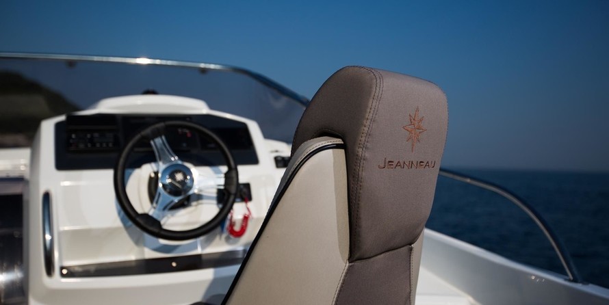 Jeanneau Cap Camarat 7.5