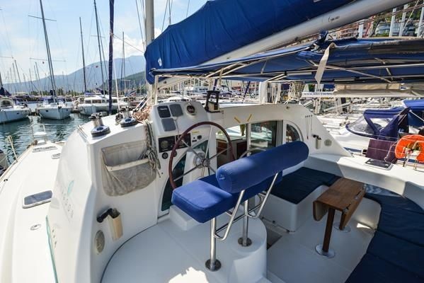 Lagoon 380